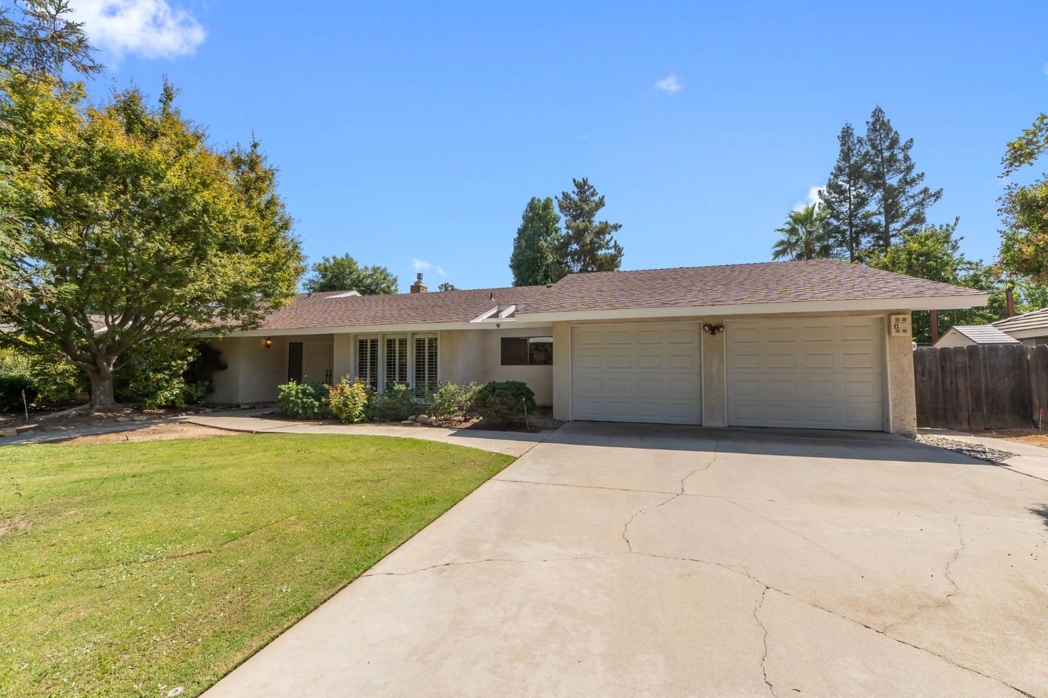 2641 W Paul Ave, Fresno, CA 93711