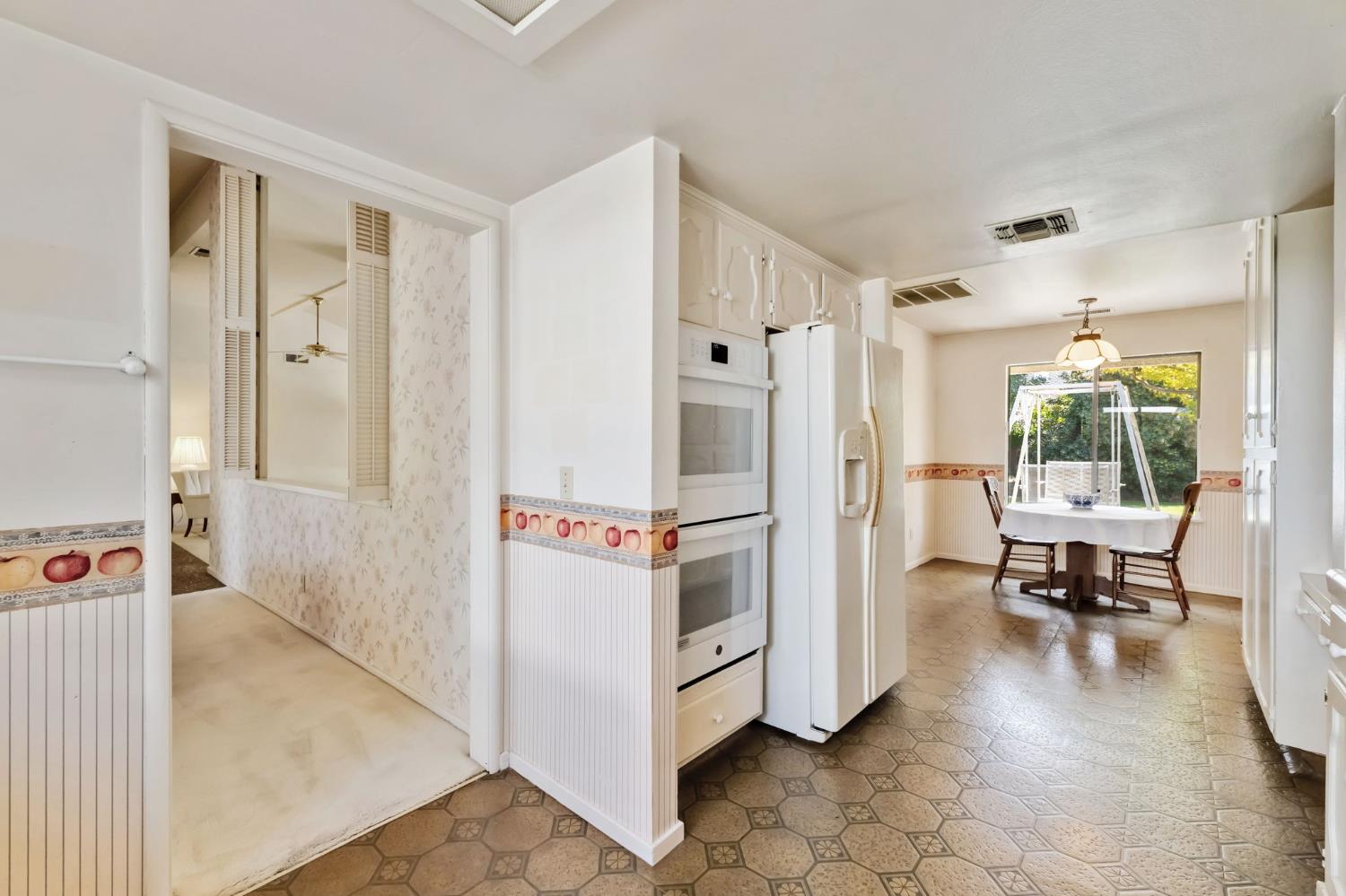 2641 W Paul Ave, Fresno, CA 93711