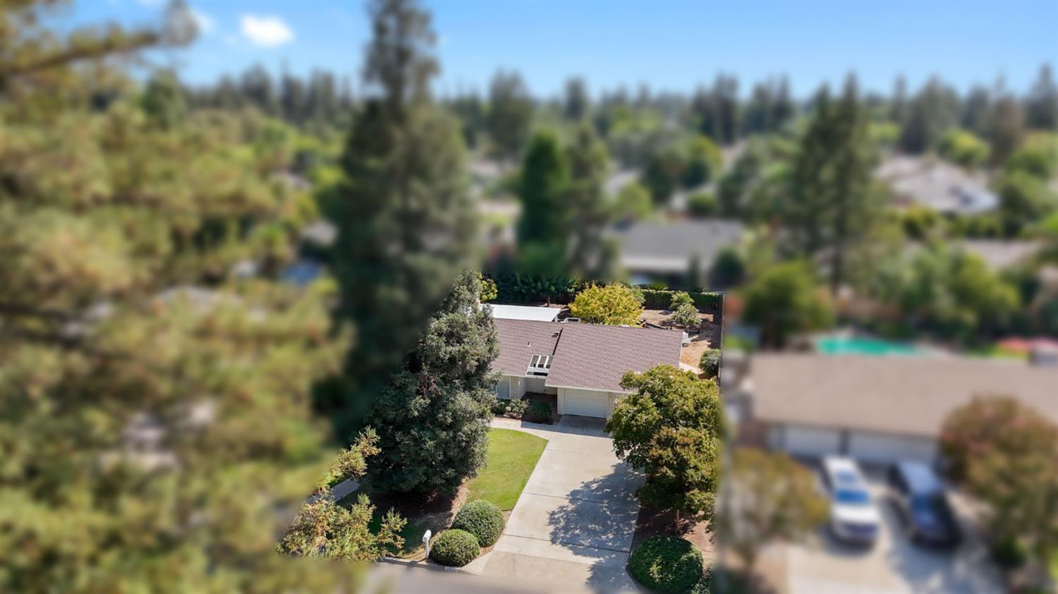 2641 W Paul Ave, Fresno, CA 93711