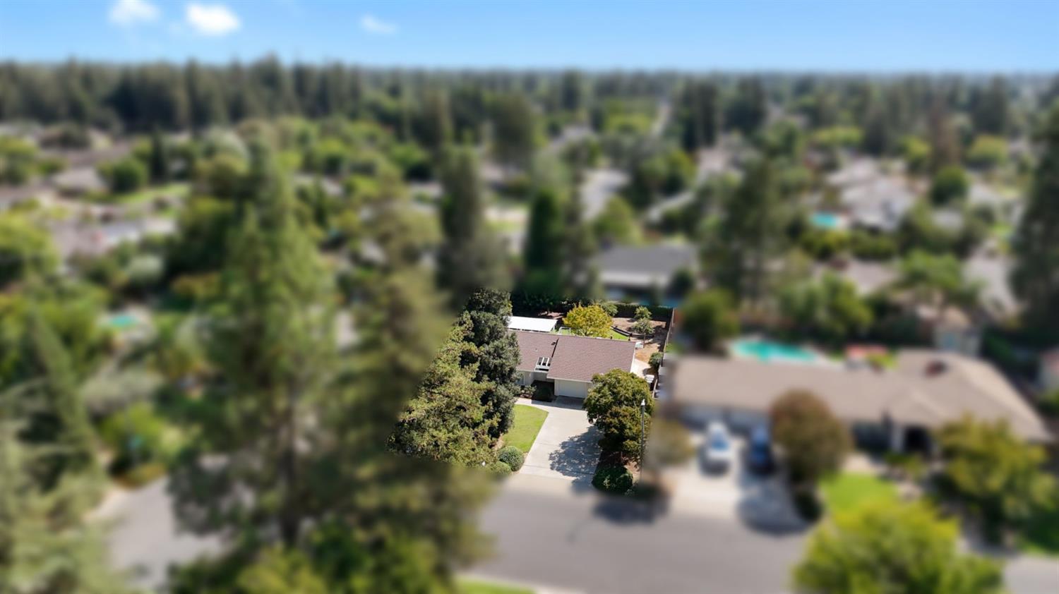 2641 W Paul Ave, Fresno, CA 93711