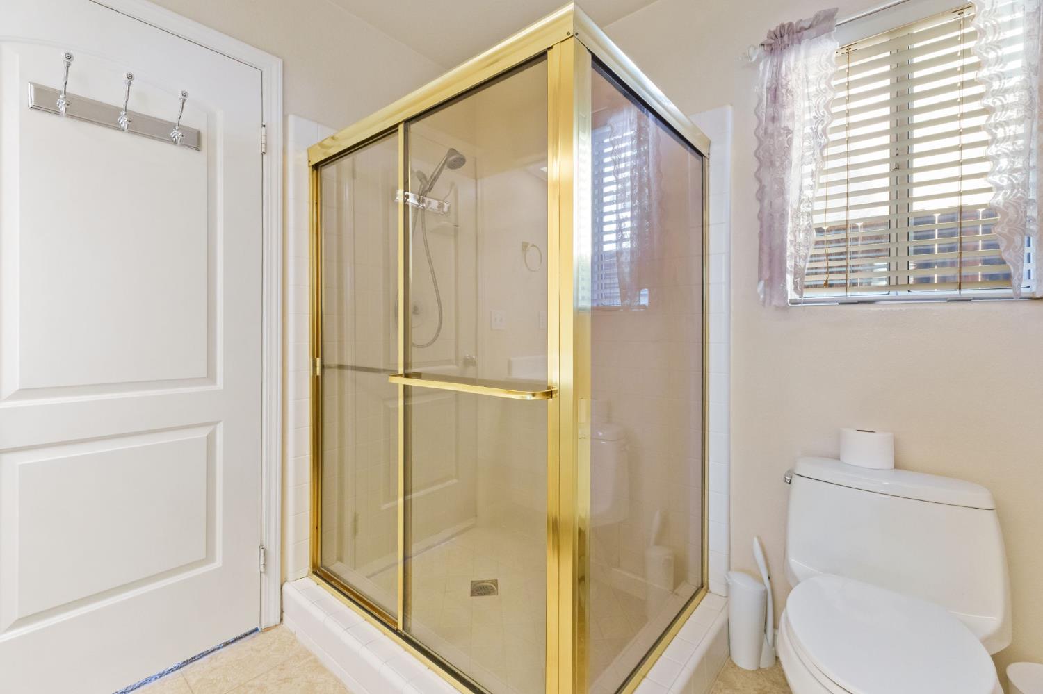 9501 N Congress Ave, Fresno, CA 93720