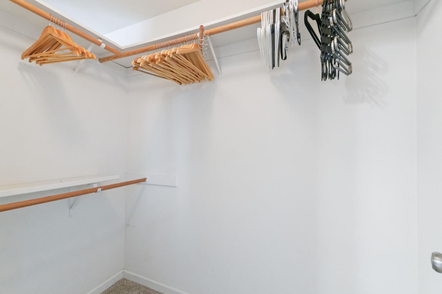 9501 N Congress Ave, Fresno, CA 93720