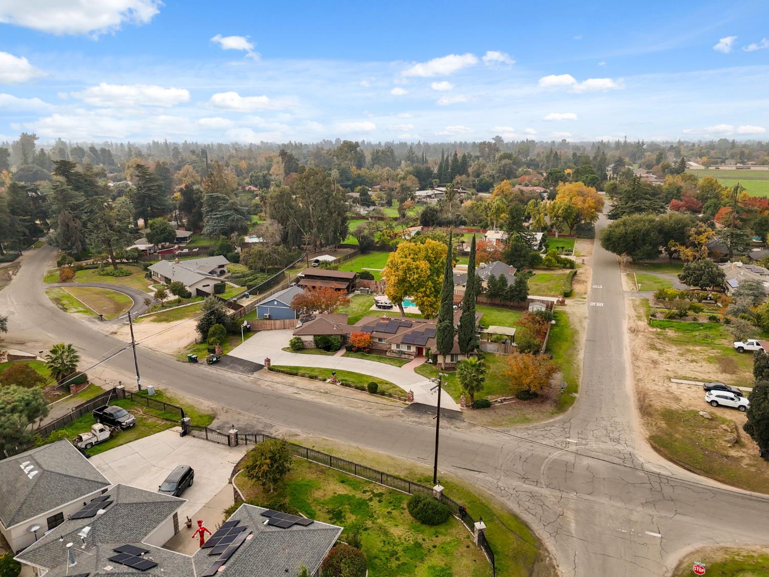 1112 S Sunnyside Ave, Fresno, CA 93727