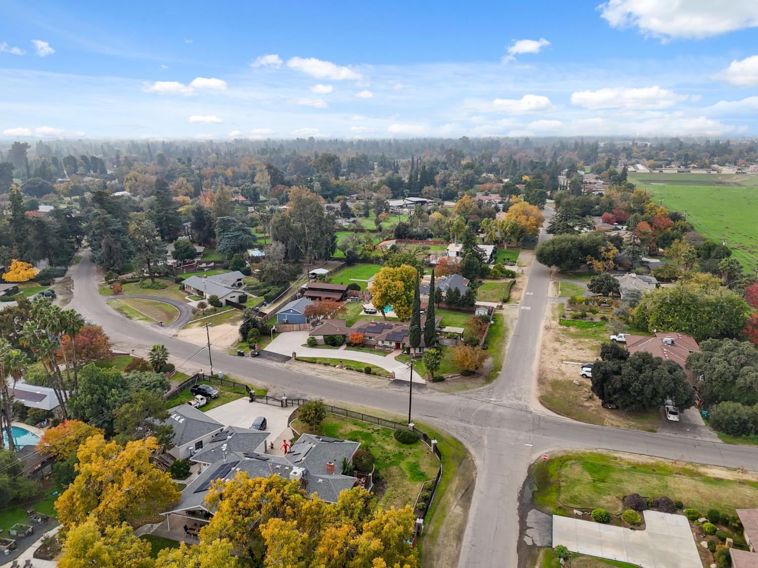 1112 S Sunnyside Ave, Fresno, CA 93727