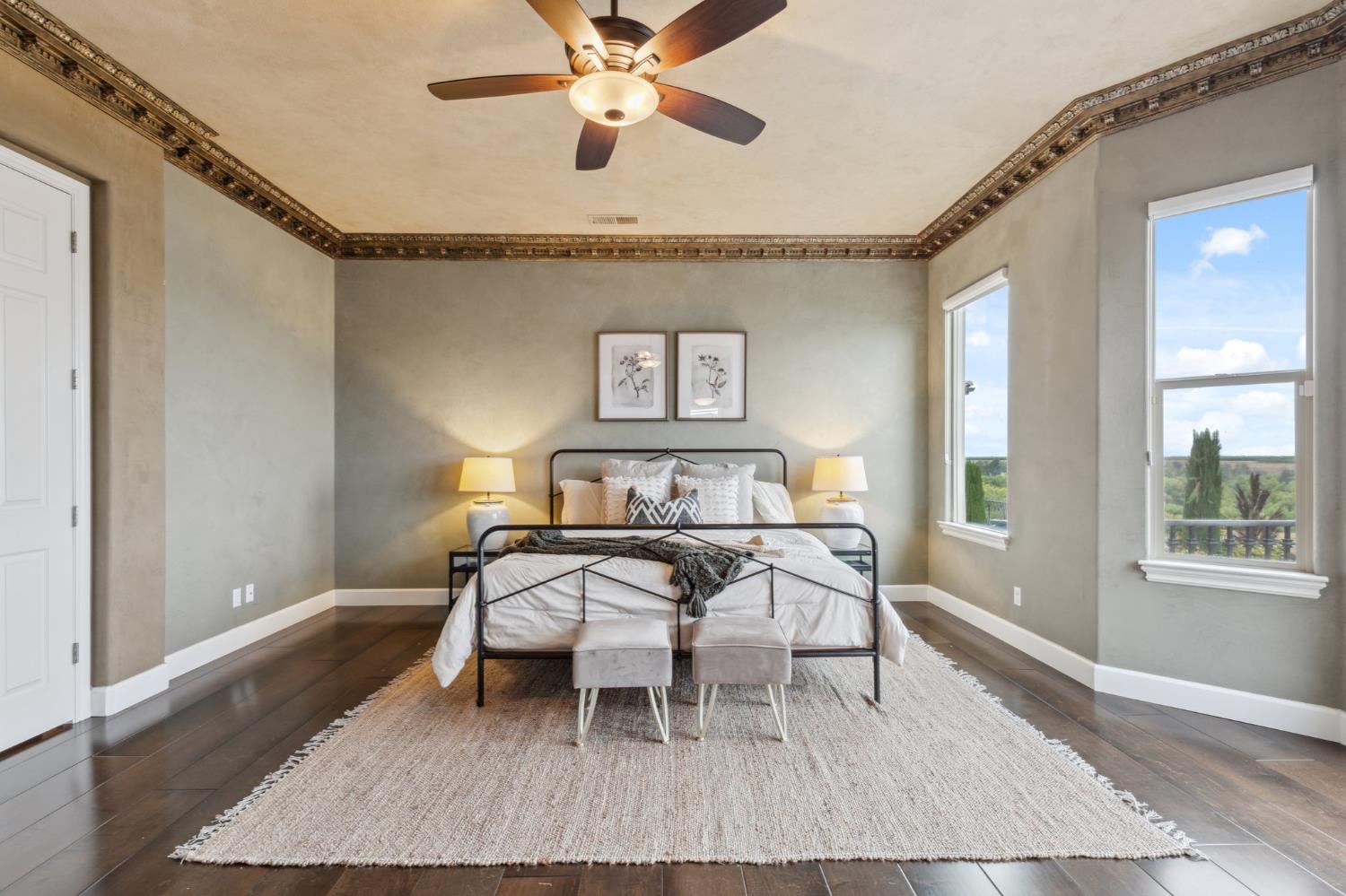 4918 W Bluff Ave, Fresno, CA 93722