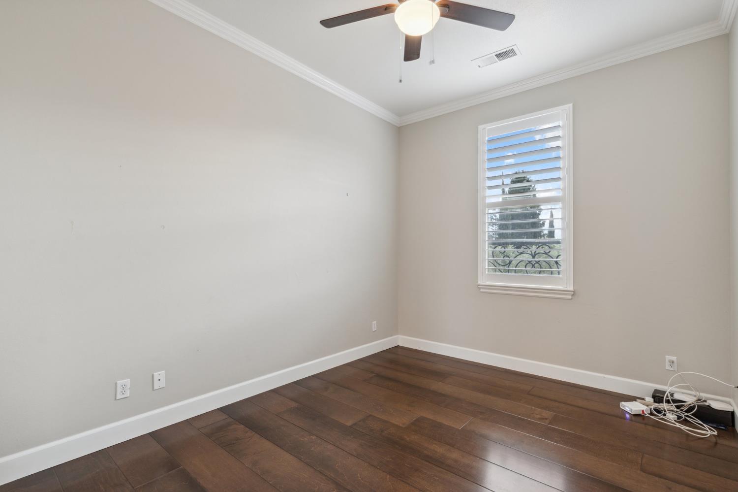 4918 W Bluff Ave, Fresno, CA 93722